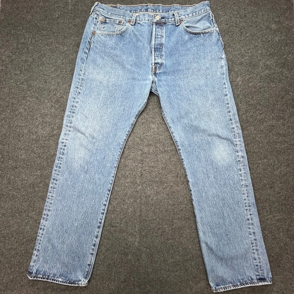 Levi's 501 Original Fit Jeans Men's 38x32 Button Fly Straight Medium Wash 90s